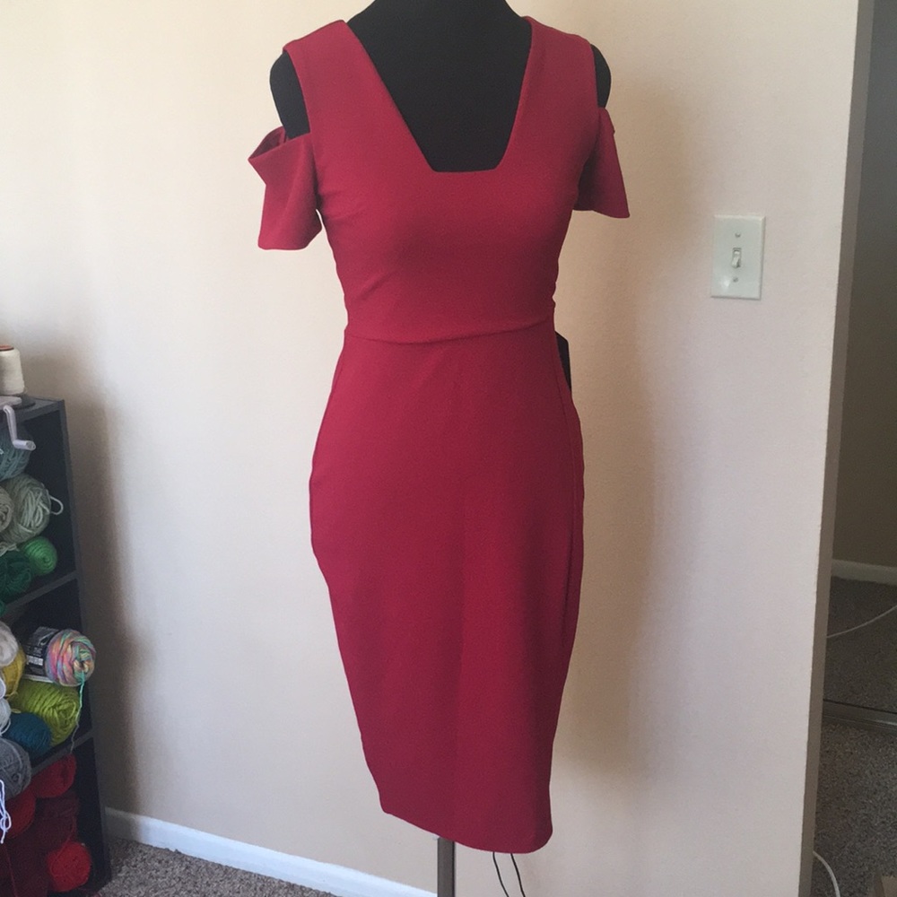 red bodycon dress
